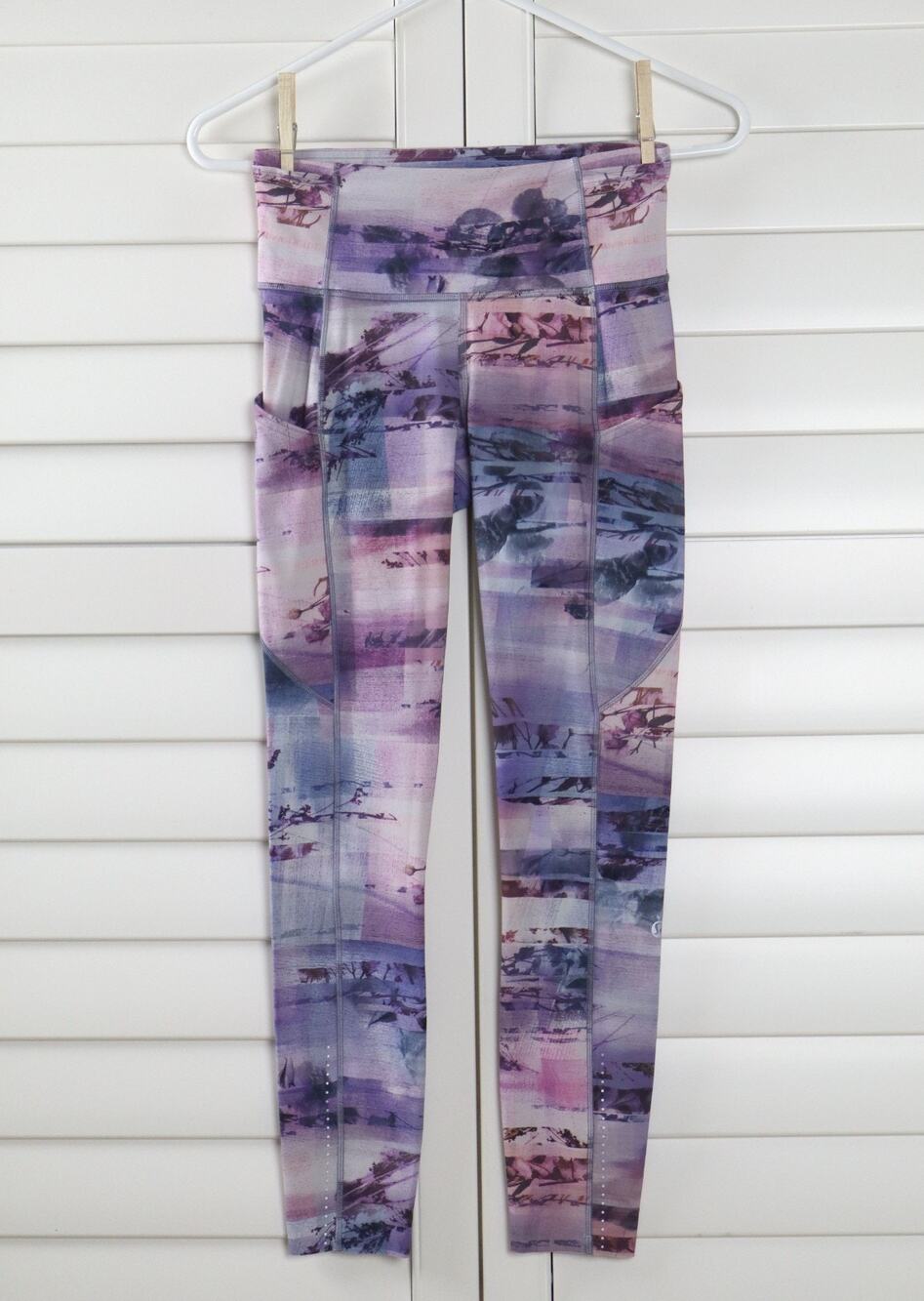 LULULEMON Athletica Floral Sketch Stripe Print Athletic Leggings Pants Size 4